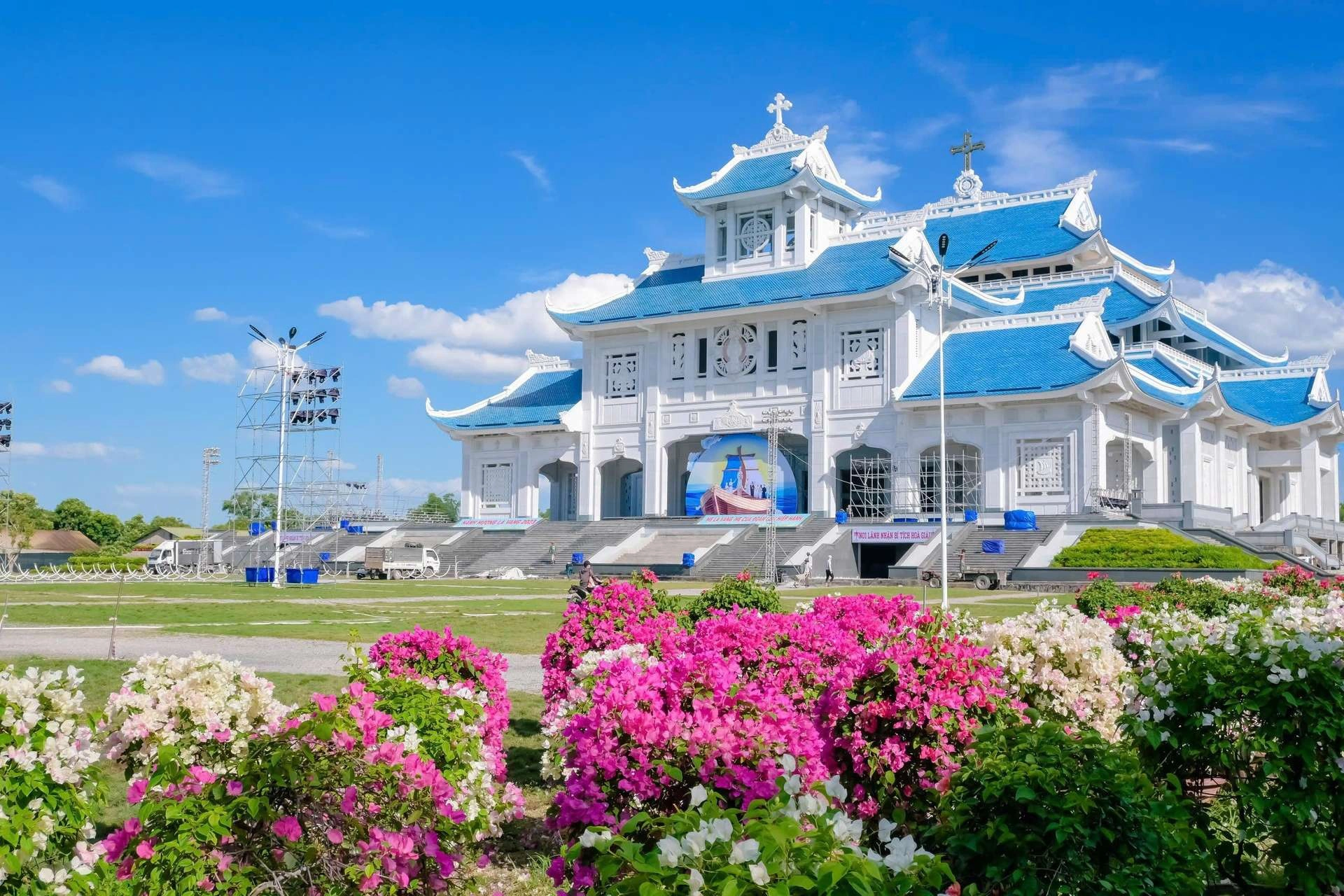  Full-day tour | Catholic Tour and La Vang in Hue