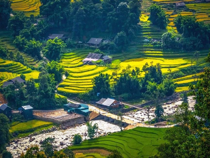 Day Tour | Muong Hoa Valley Trekking Tour: Y Linh Ho, Lao Chai & Ta Van Villages Depart from Sapa