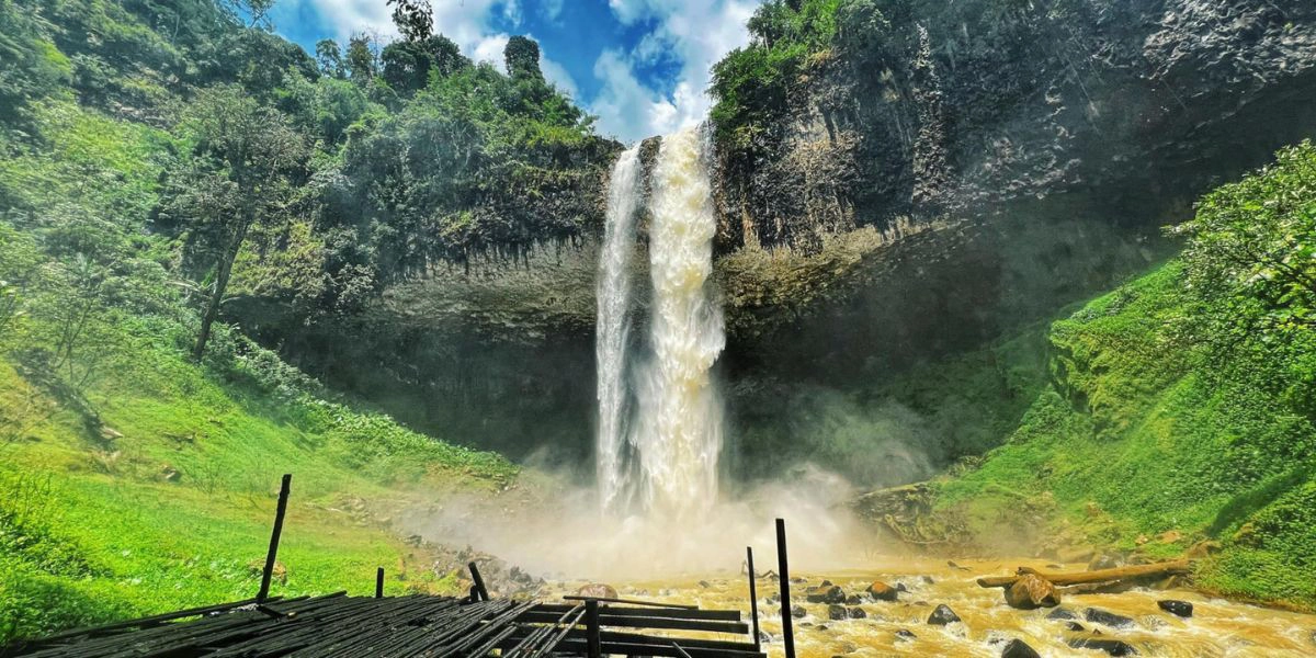 Lieng Nung dreamy waterfall