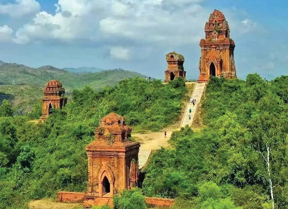 Private tour | Echoes of Champa - Ancient Tower Discovery Tour depart from Quy Nhon 