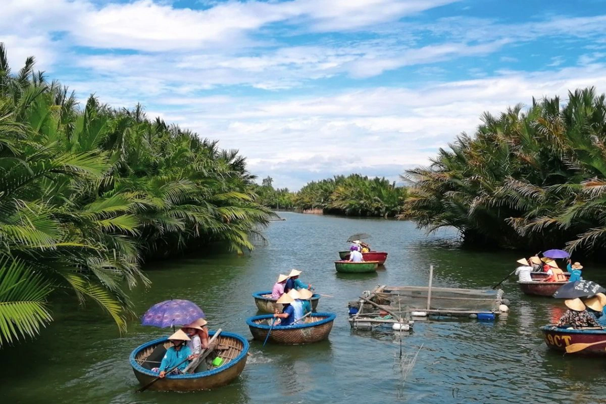 Discover the charm of Cam Thanh Coconut Village