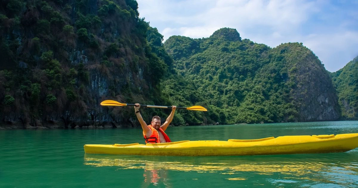 Hang Sang Cave Kayaking Adventure Ninh Binh