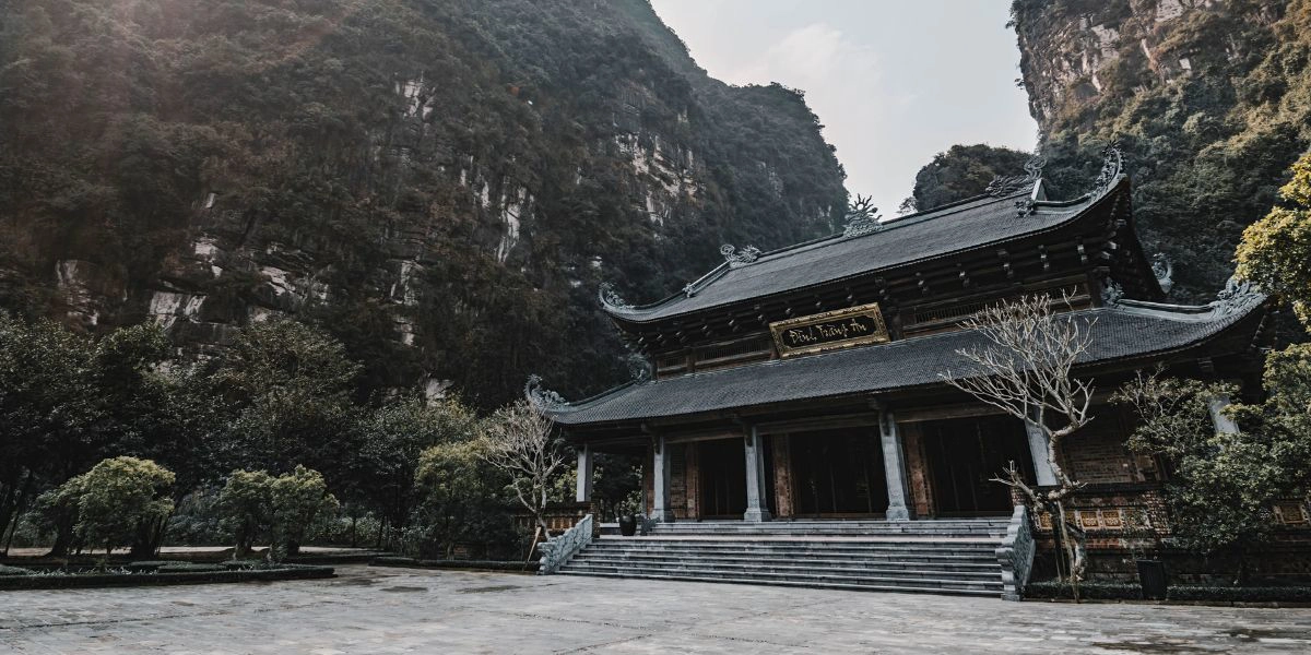 Trang An temple stopovers