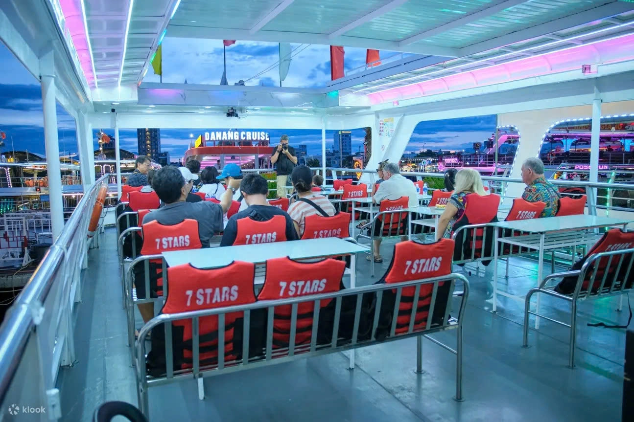 Han River Night Cruises By 7 STARS Cruise | Da Nang, Vietnam
