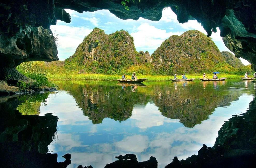 Private Tour | Incense Village, Hoa Lu Ancient Capital & Van Long Wetland from Hanoi