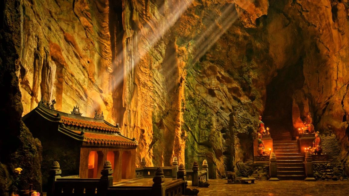 Day Tour | Marble Mountains, Am Phu Cave & Linh Ung Pagoda Private Tour (with English & Korea Tour Guide) from Da Nang