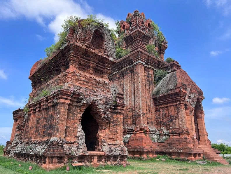 Private tour | Legends of Champa & Hidden Handicarft Villages in Quy Nhon