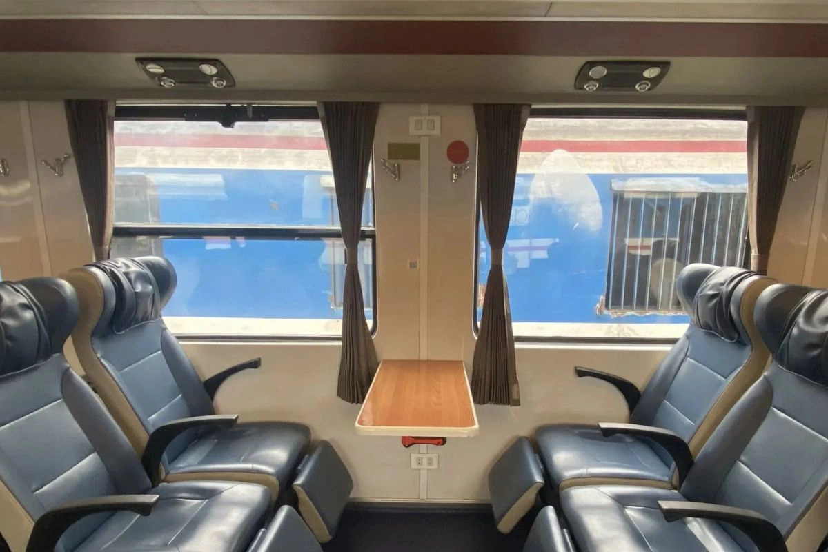 Choose the right cabin for a more comfortable Vietnam train journey