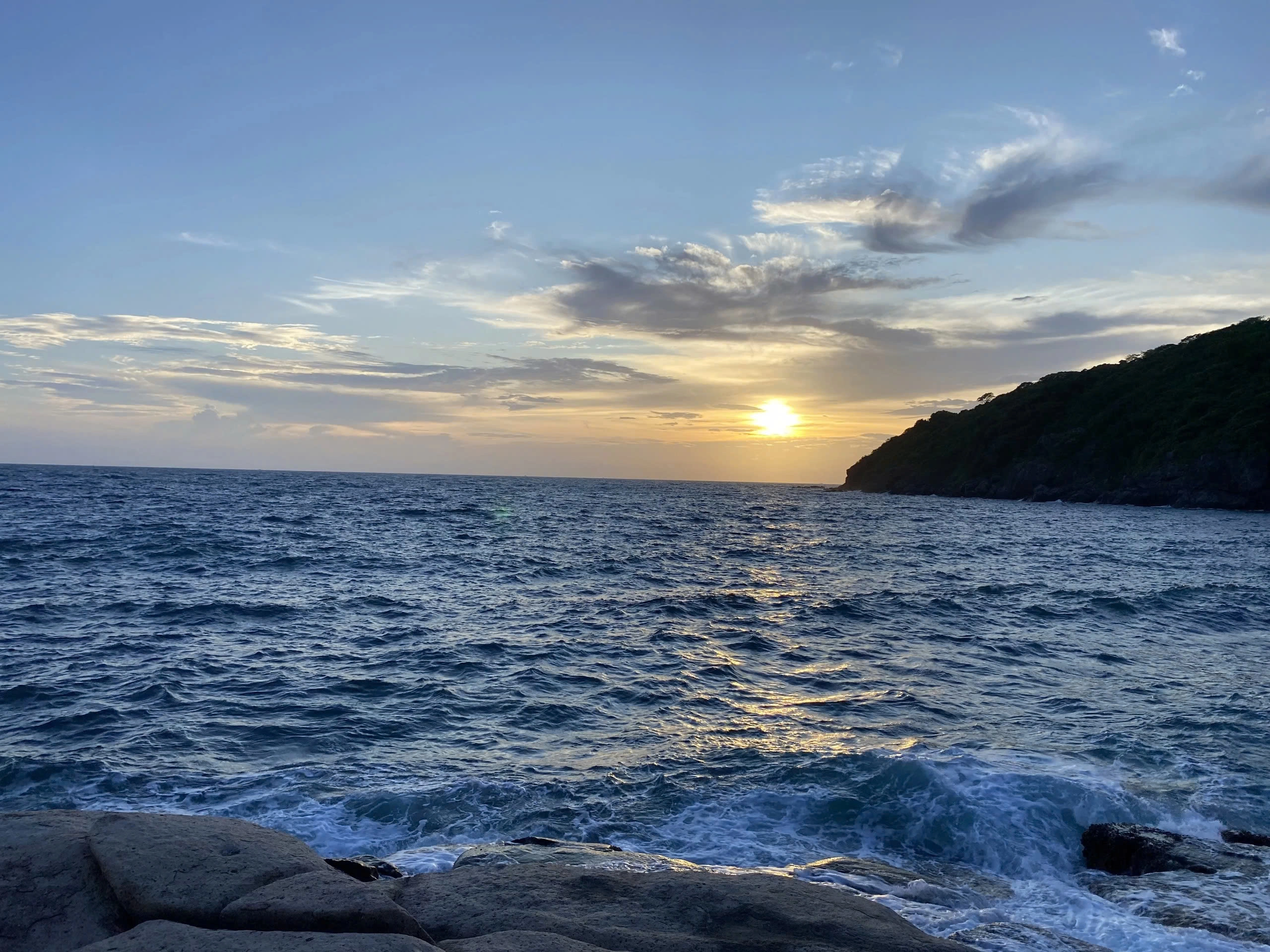 Half-day tour | Snorkeling – Sunset viewing at the sea in Con Dao
