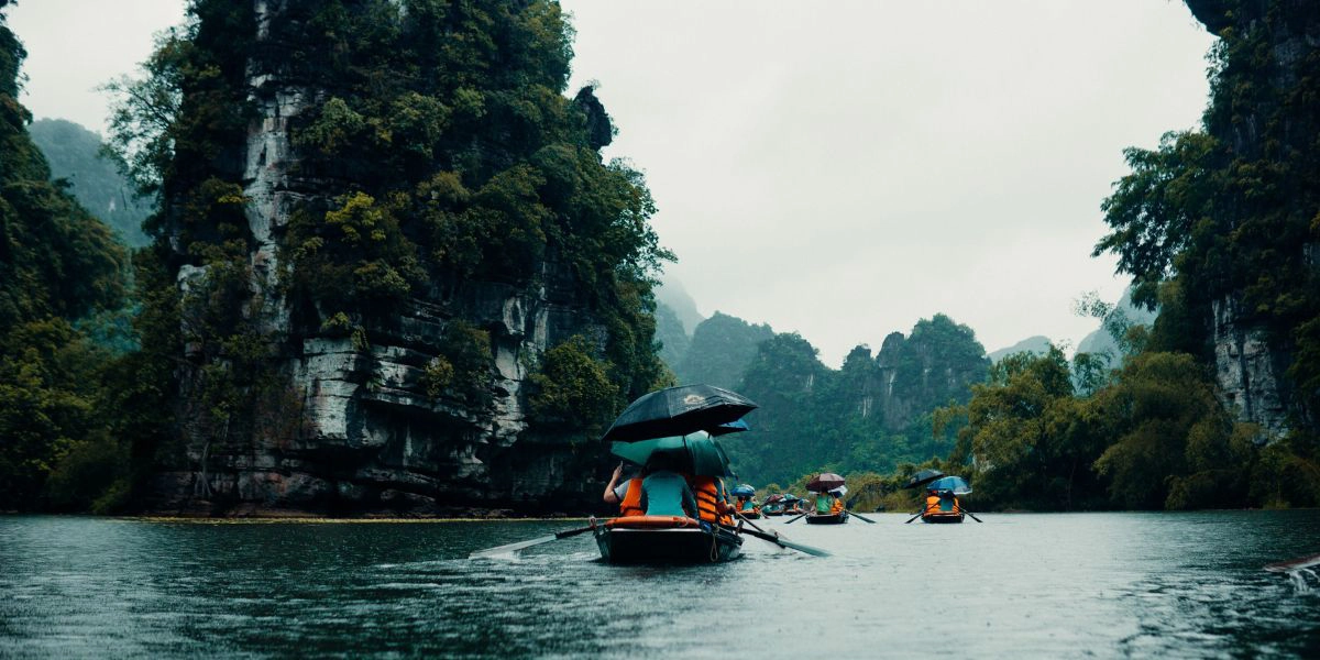 Stay close to nature in Trang An