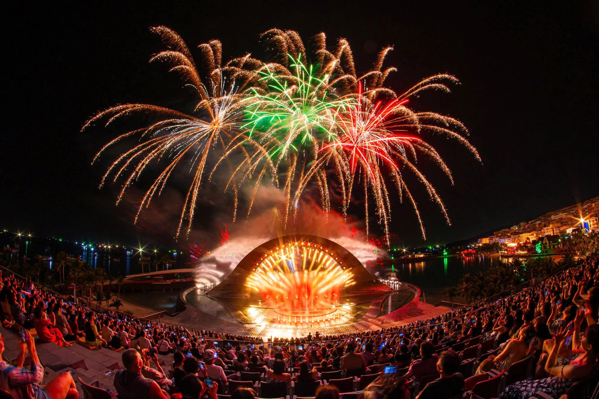 Kiss Of The Sea & Symphony Of The Sea Show Ticket in Phu Quoc