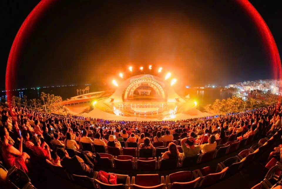 Kiss Of The Sea & Symphony Of The Sea Show Ticket in Phu Quoc