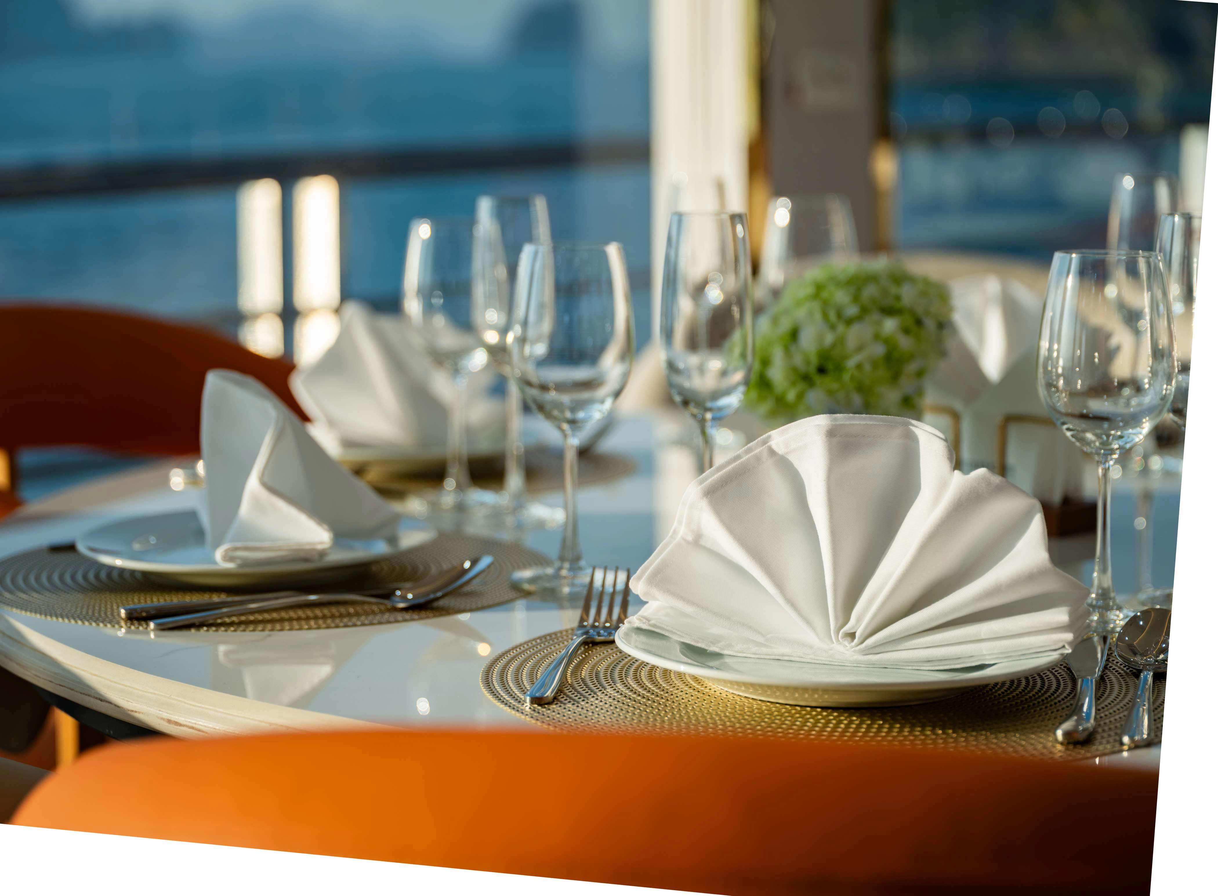 Day Tour | Explore Halong Bay in Hercules Grand Cruise