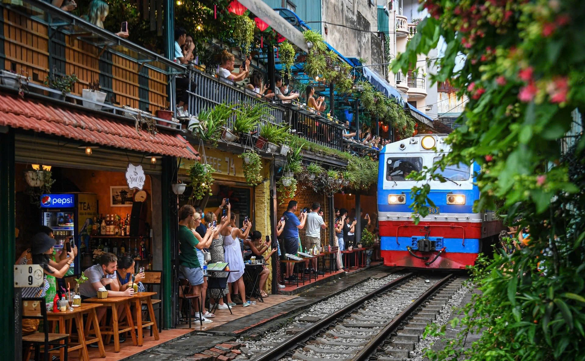 Day Tour | Hanoi: Old Quarter Street food tour with 12+ tastings