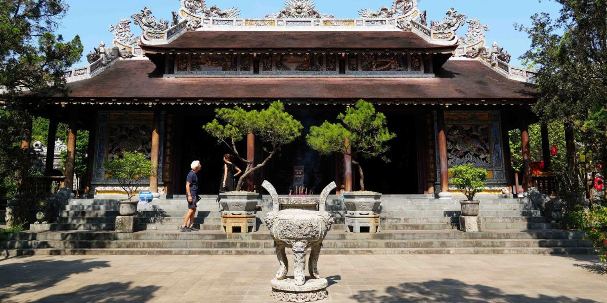 Tu Hieu Pagoda retreat
