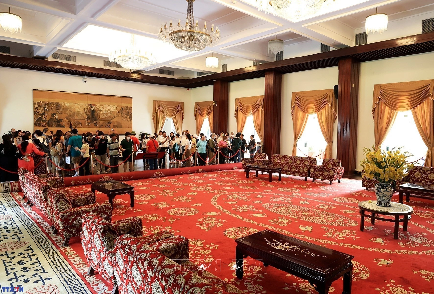 Day Tour | Saigon Instagrammable Morning City Tour: Independence Palace, Central Post Office, Notre Dame Cathedral, War Remnants Museum | Ho Chi Minh City