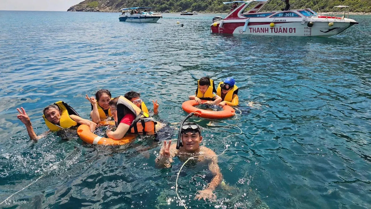 Half-day tour | Turtle release and Snorkeling In Con Dao Island