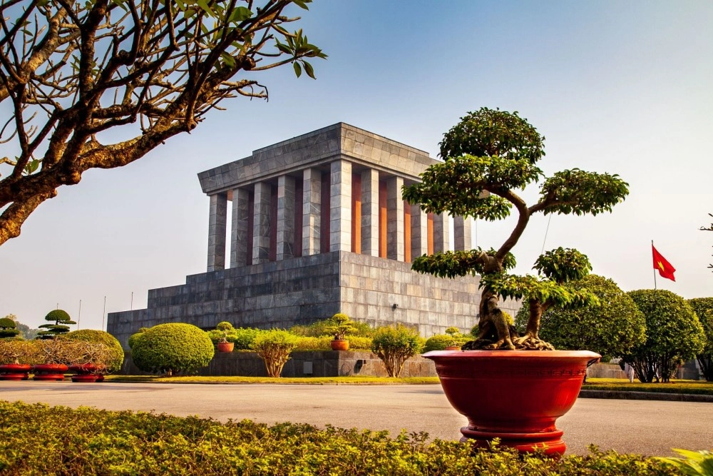 Skip-the-Line Admission Ticket Ho Chi Minh Mausoleum & Museum in Hanoi