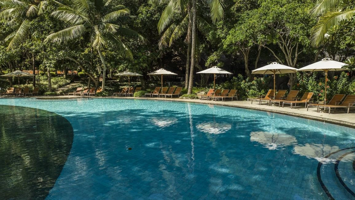 Mud Bath Experience at MerPerle Hon Tam Resort in Nha Trang