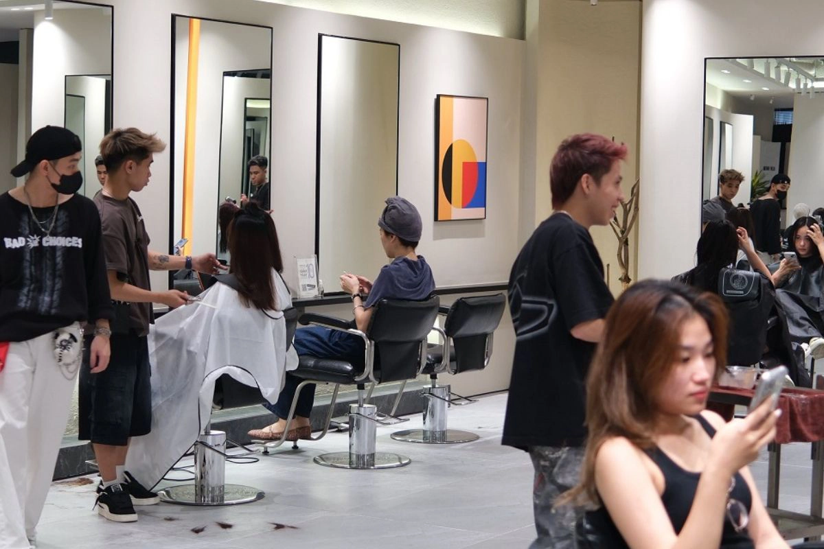 Alin is a solid choice for clients who want reliable results and a touch of personality
