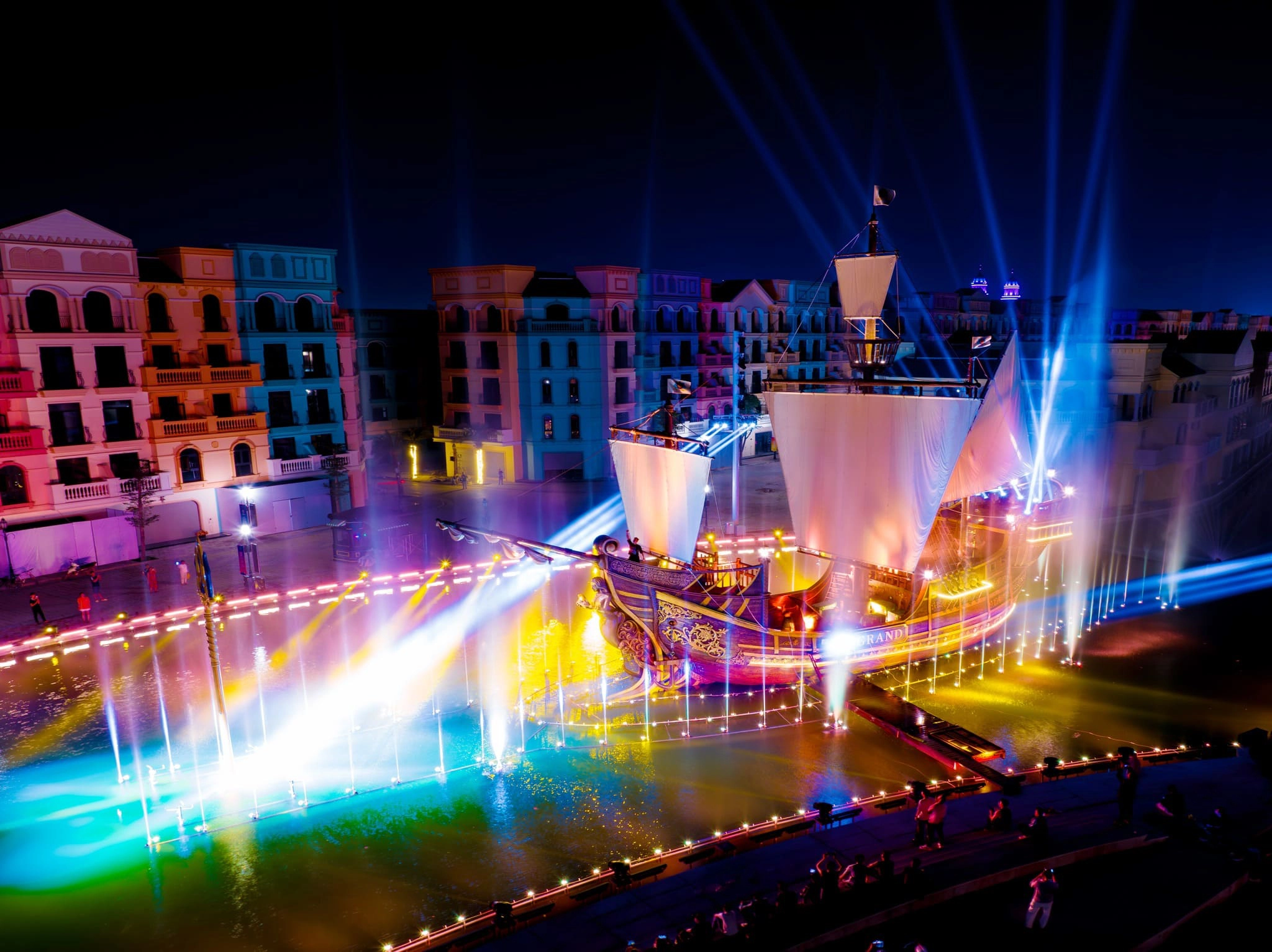 Mega Grand World Hanoi Admission Experience