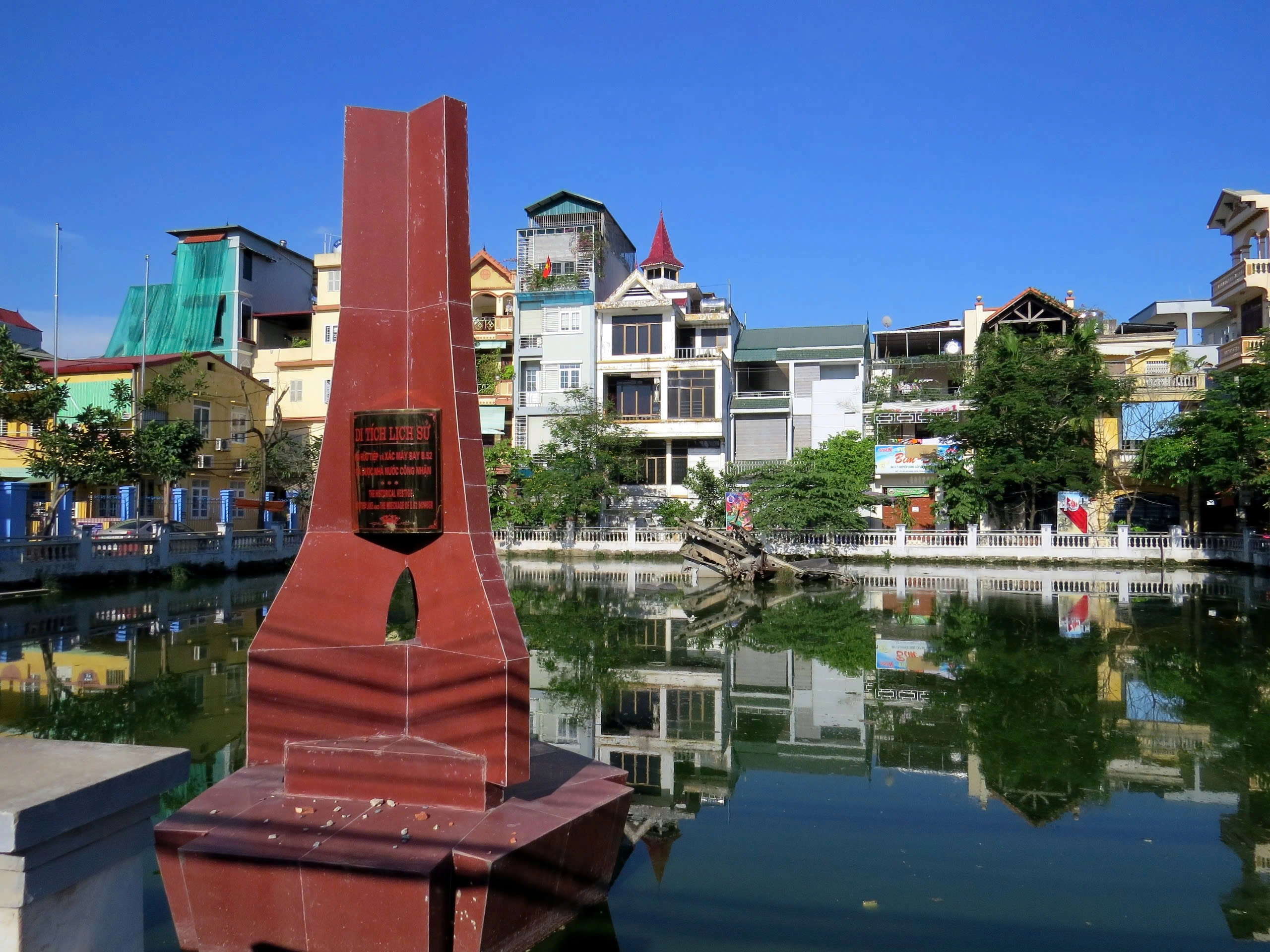 Day Tour | Hanoi Beyond the Landmarks by E-Bike