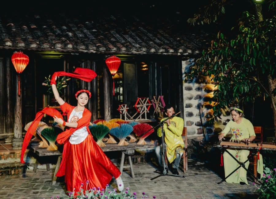 Half Day Tour | Nha Trang Street Food & Folk Show Experience