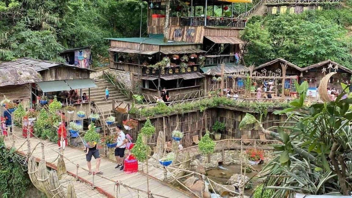 Day Tour | Cat Cat Village Half-Day Trek with Local Guide in Sapa