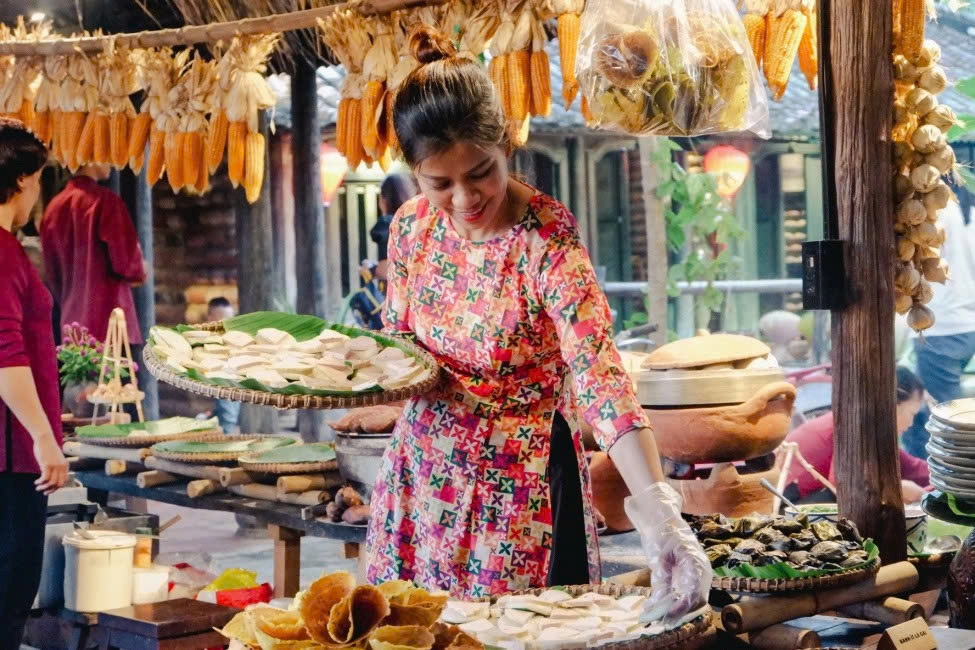 Half Day Tour | Nha Trang Street Food & Folk Show Experience