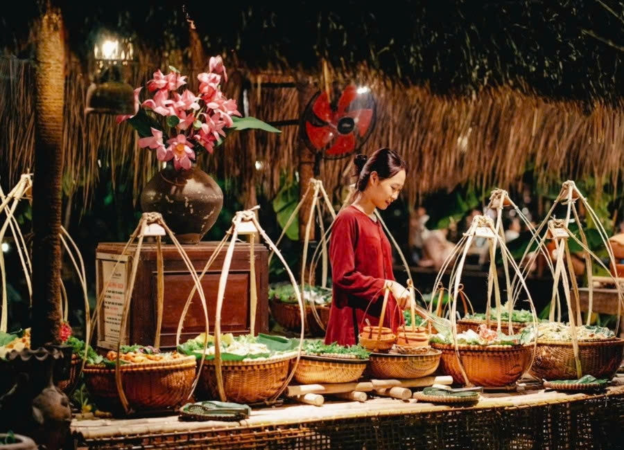 Half Day Tour | Nha Trang Street Food & Folk Show Experience