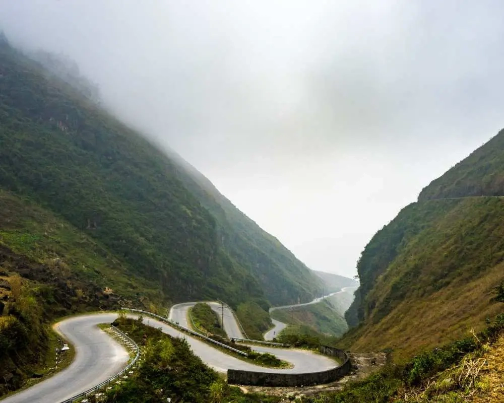 2D3N Tour | Ha Giang Loop Tour: Dong Van, Meo Vac & Nho Que River from Hanoi
