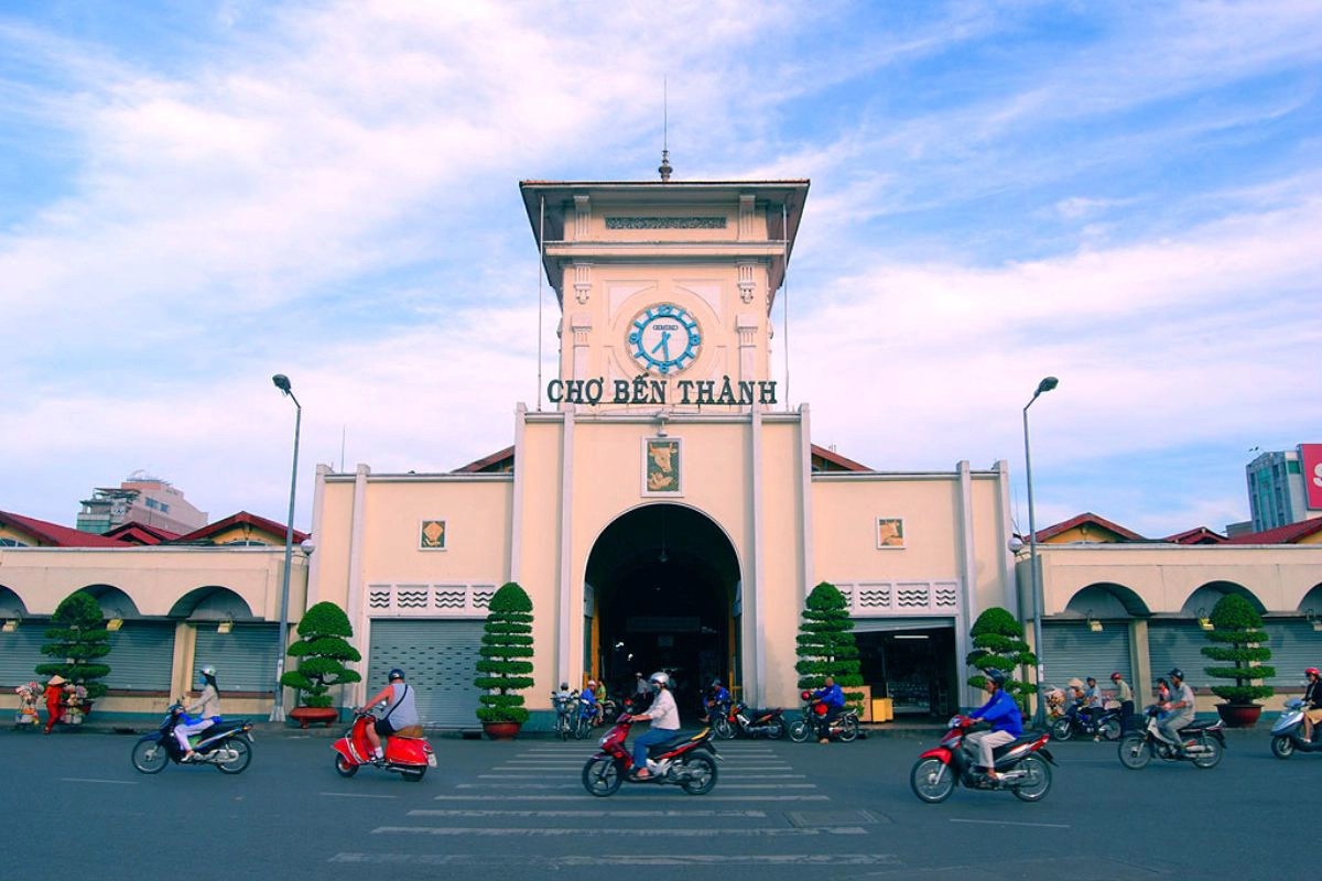 Ben Thanh Market is ideal for last-minute souvenirs