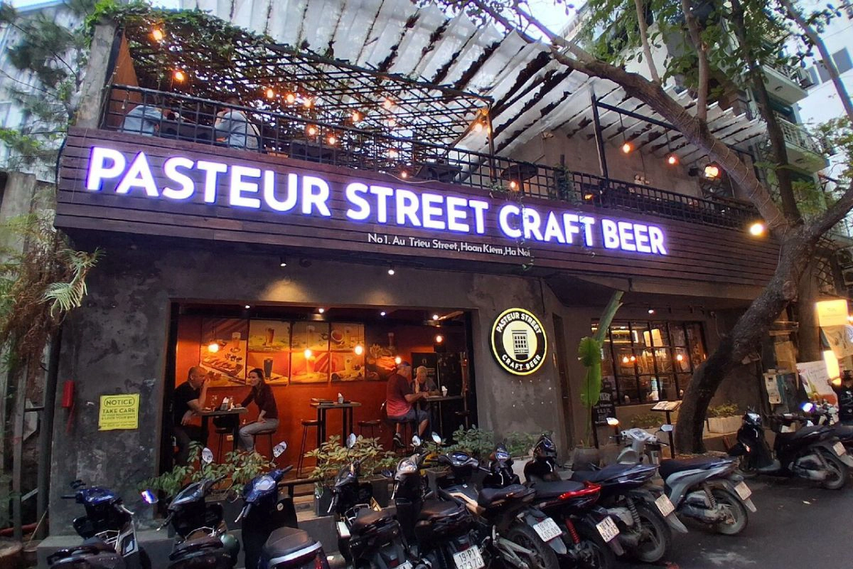 Cold craft beers infused with local fruits and spices on tap