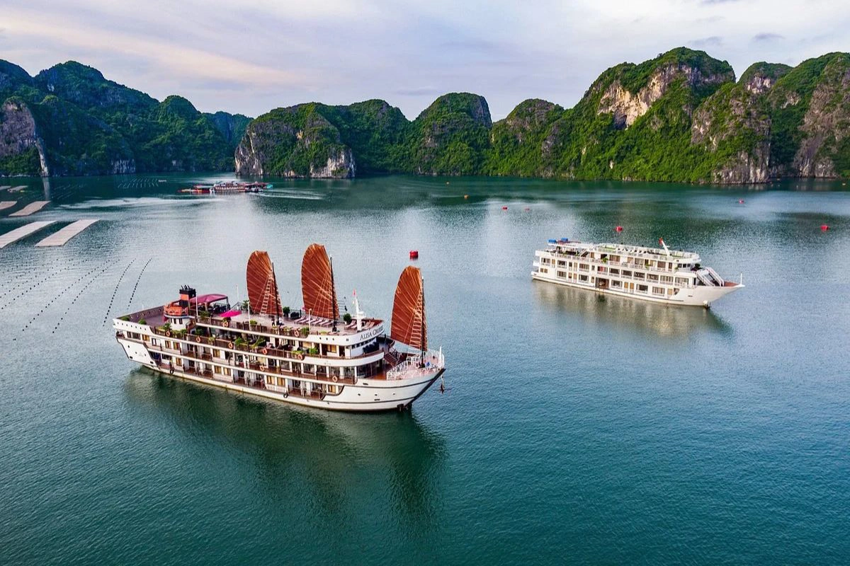 Ha Long Bay cruises reveal Vietnam’s limestone seascapes