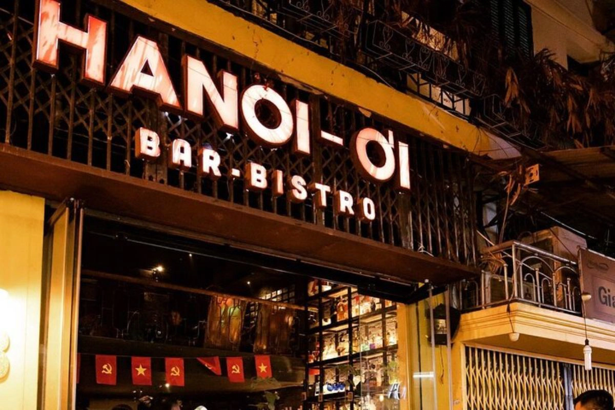 Hanoi Ơi captures lively street scenes from above