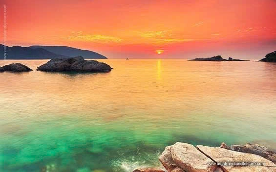 Half-day tour | Snorkeling – Sunset viewing at the sea in Con Dao