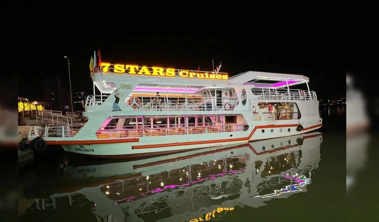 Han River Night Cruises By 7 STARS Cruise | Da Nang, Vietnam