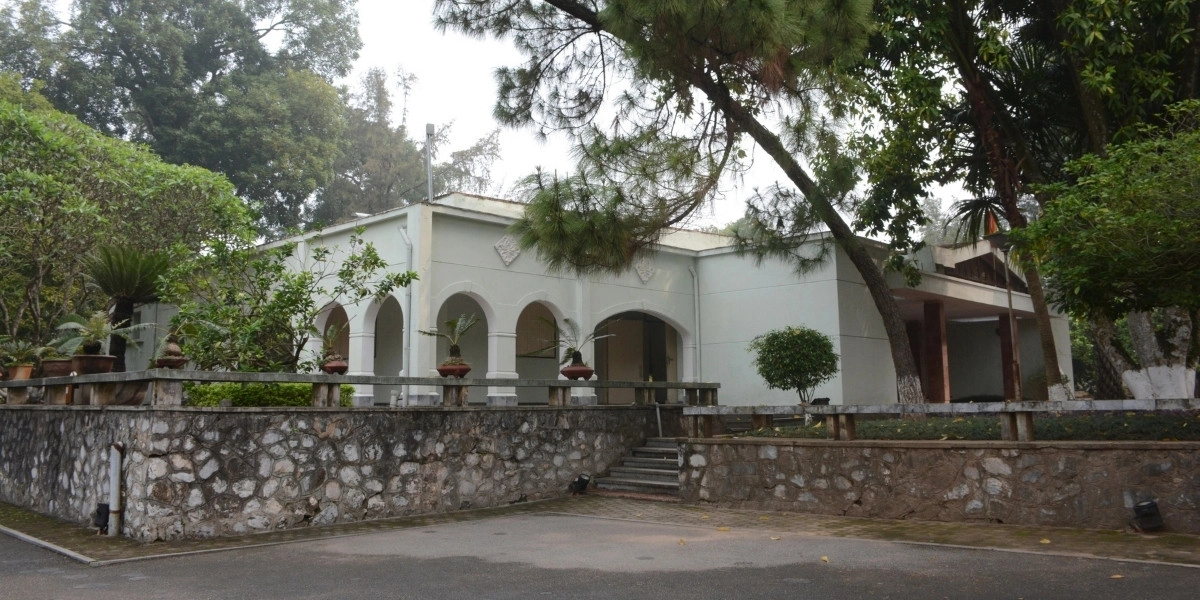 House D67 military headquarters