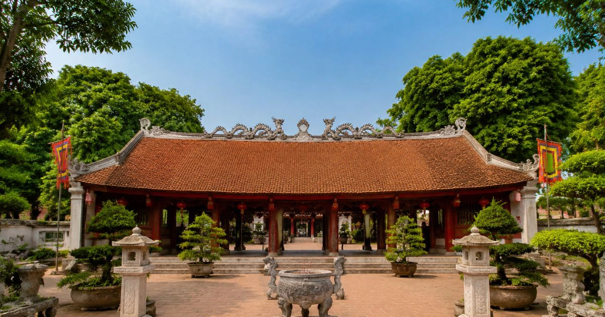 Temple of literature hanoi main courtyard 