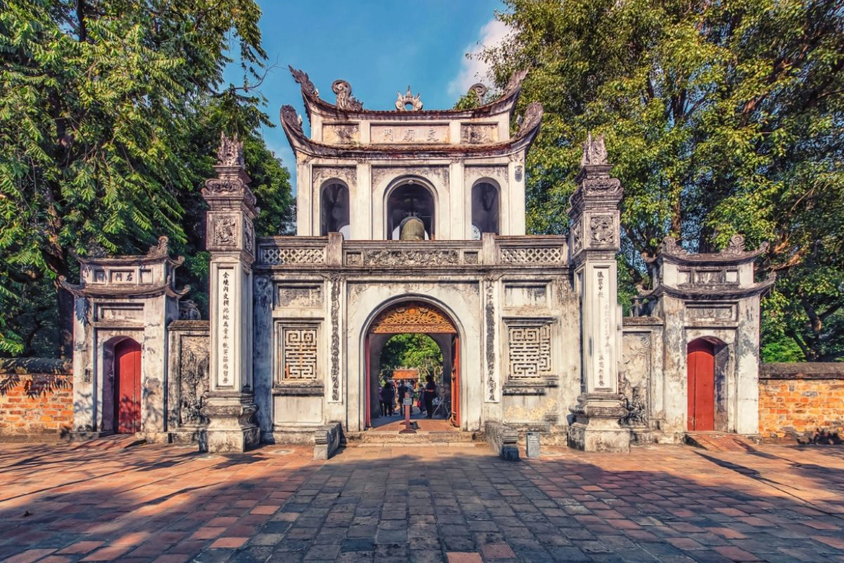 The imposing entrance of the Temple of Literature