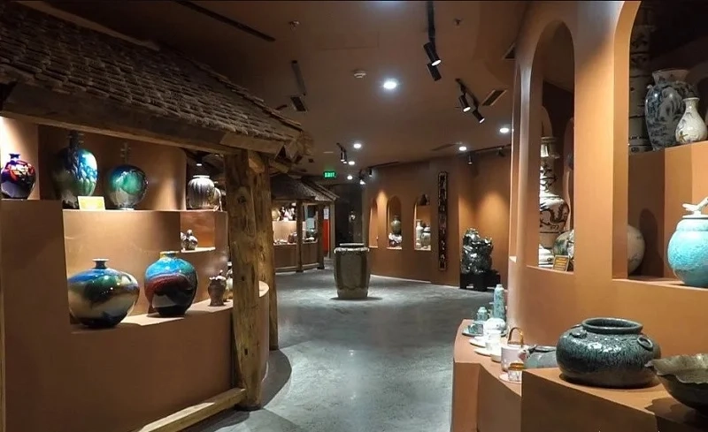 Day Tour | Explore Bat Trang's Cultural Heritage & Visit the Bat Trang Ceramic Museum on Vintage Cub Motobike