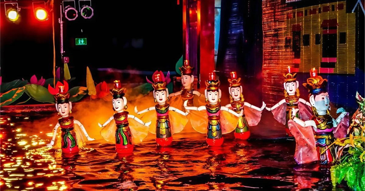 Thang long water puppet theatre night show