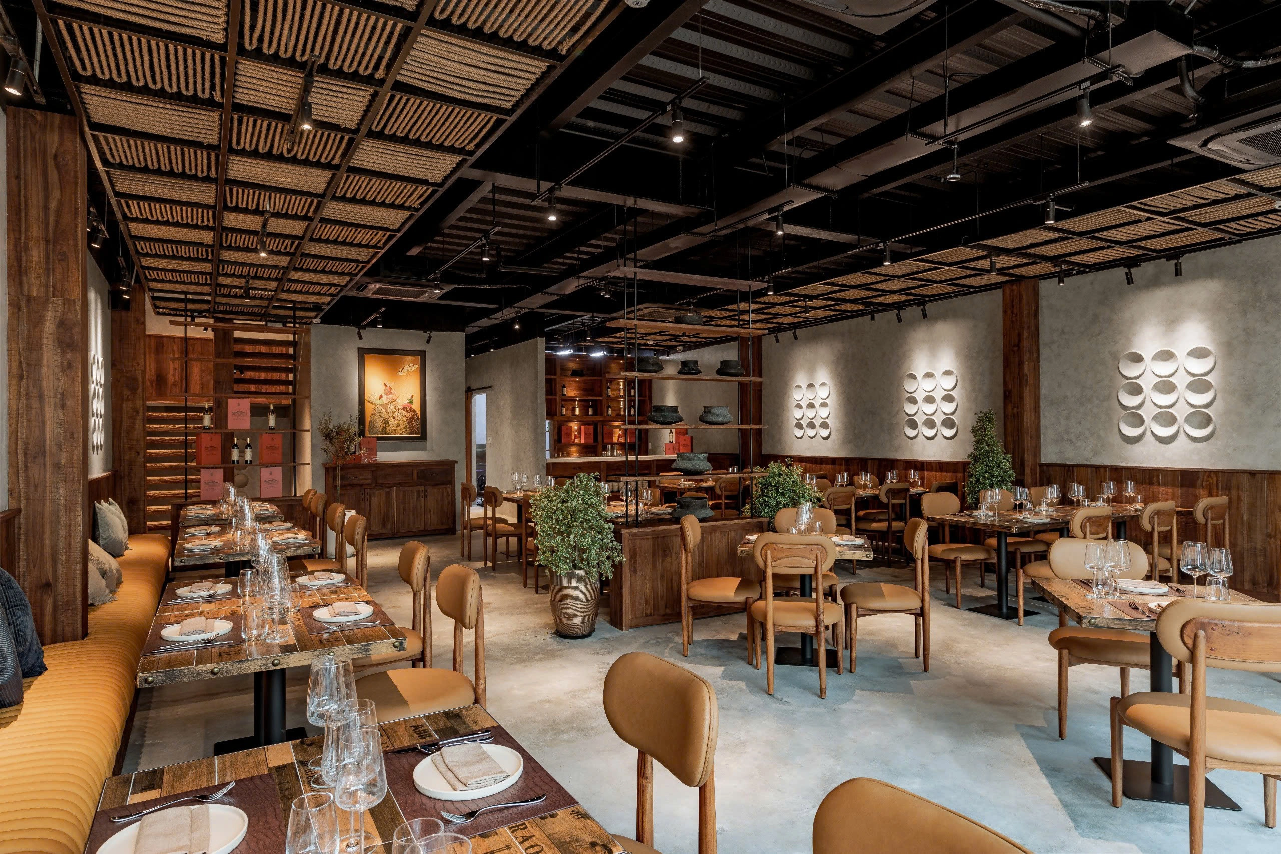 Lunch Set Menu Experience at All Seasons Restaurant | Da Nang