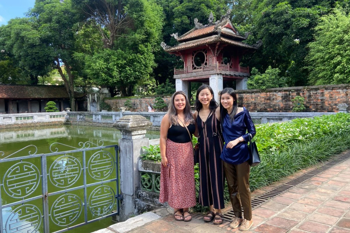 Stay comfortable during Hanoi's pleasant April weather