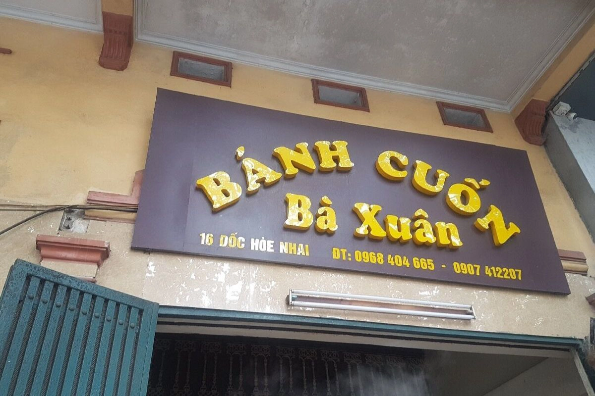 Paper-thin banh cuon served at Michelin-listed Ba Xuan Hanoi