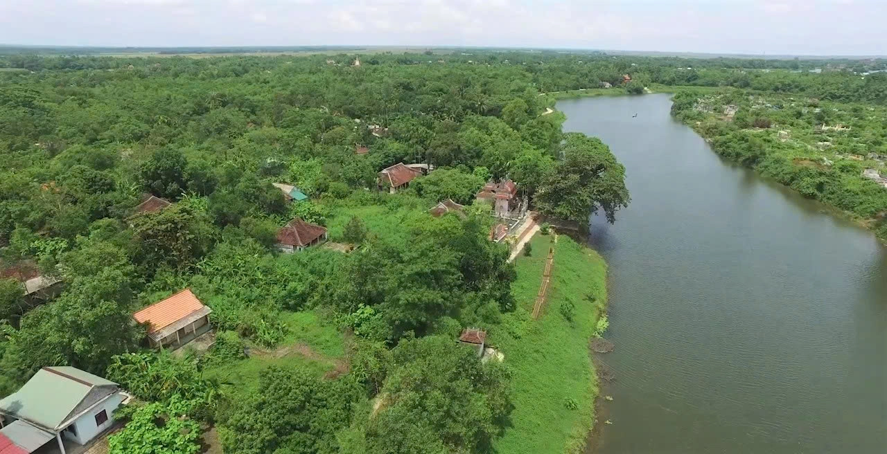 Half-day tour | 3 Heritages (Thien An Monastery - Ho Thuy Tien Park - Thuy Bieu Village) in Hue