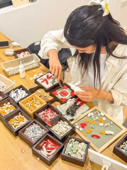 Mosaic Art Workshop with English-Speaking Instructor in Hanoi