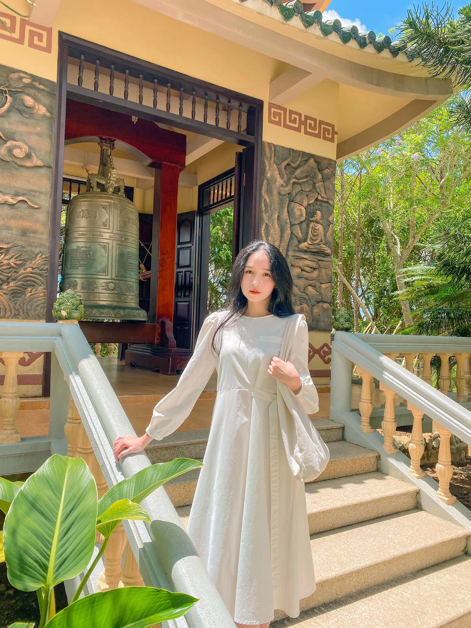 Day Tour | Langbiang Mountain, Datanla Waterfall & Crazy House Tour from Da Lat