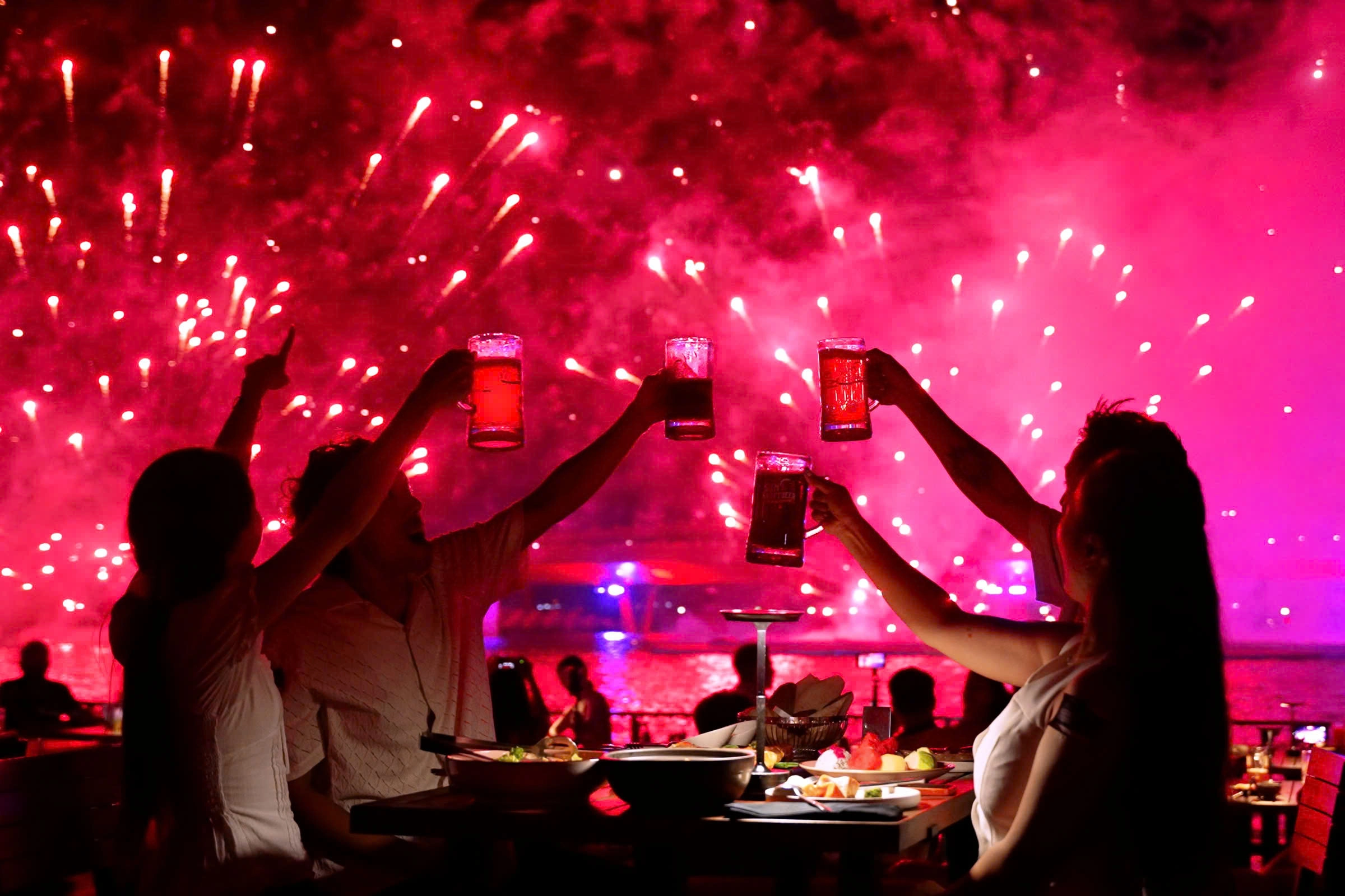 Sun Bavaria Ha Long: Dining, Fireworks & 3D Mapping Show Ticket