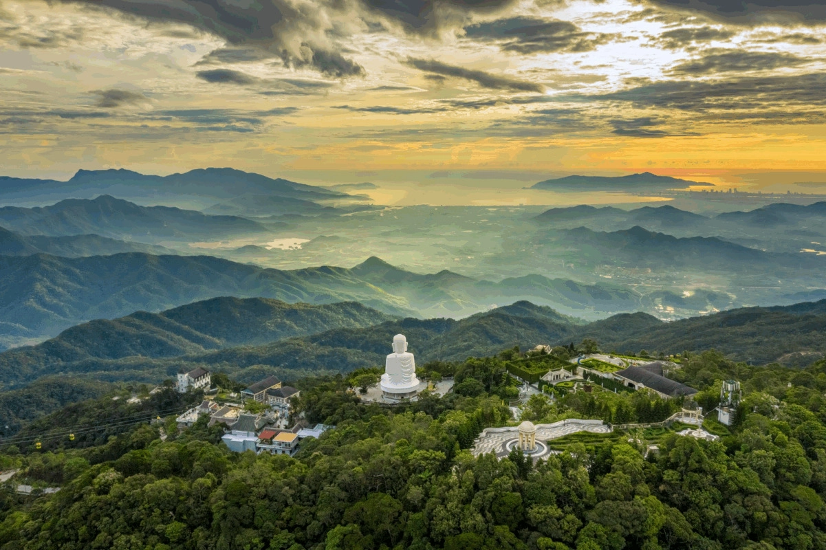 Private Tour | Discover Marble Mountain & Ba Na hills from Hoi An
